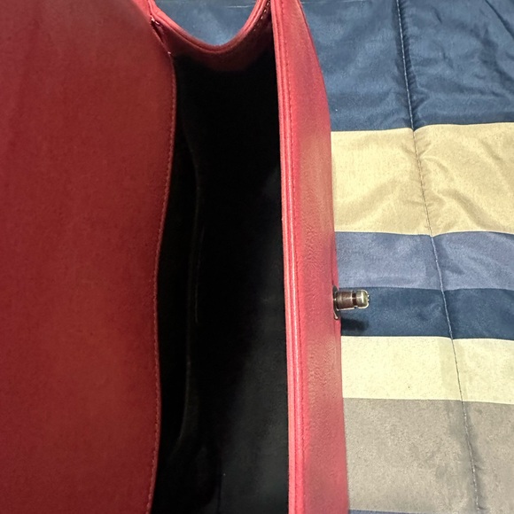 Chanel Le boy bag in nice pink color and gun metal hardware. - Picture 9 of 15